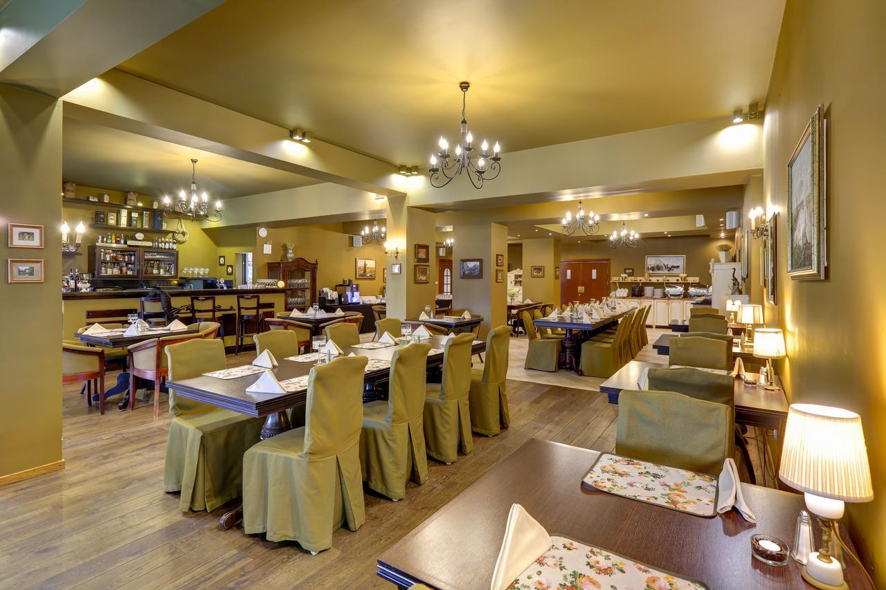 Hotel Afrodyta Business & Spa Радзєйовіце Екстер'єр фото